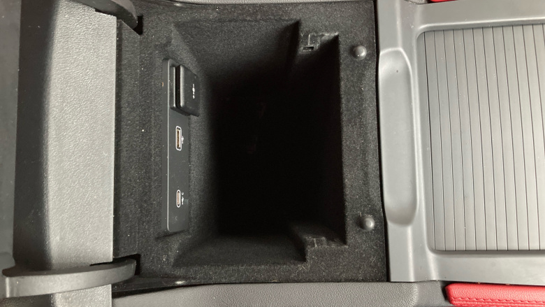 Jaguar F-Pace 2.0 P400e R-Dynamic SE 5dr Auto AWD Estate